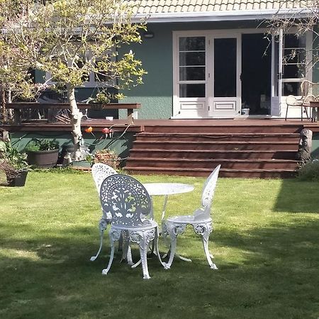 Amberly House Rotorua Bed & Breakfast Exterior photo