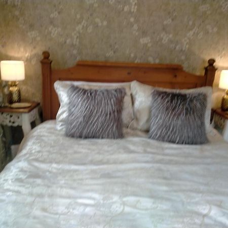 Amberly House Rotorua Bed & Breakfast Exterior photo